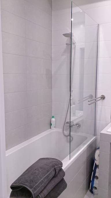 1 Bedroom Francuska Park Apartment Kattowitz Exterior foto